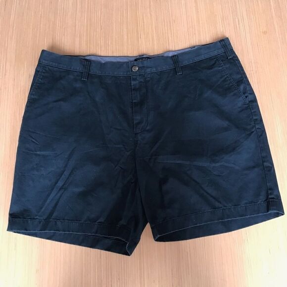 Men's Nautica Navy Blue Chino Flat Front Shorts - Picture 2 of 9